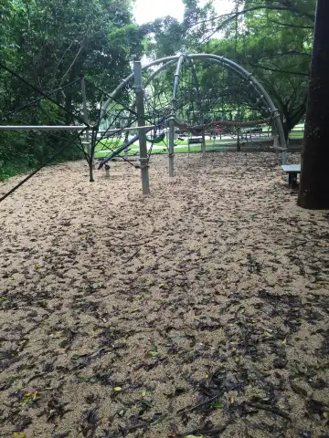 Hotels near Goomboora Park Adventure Playground