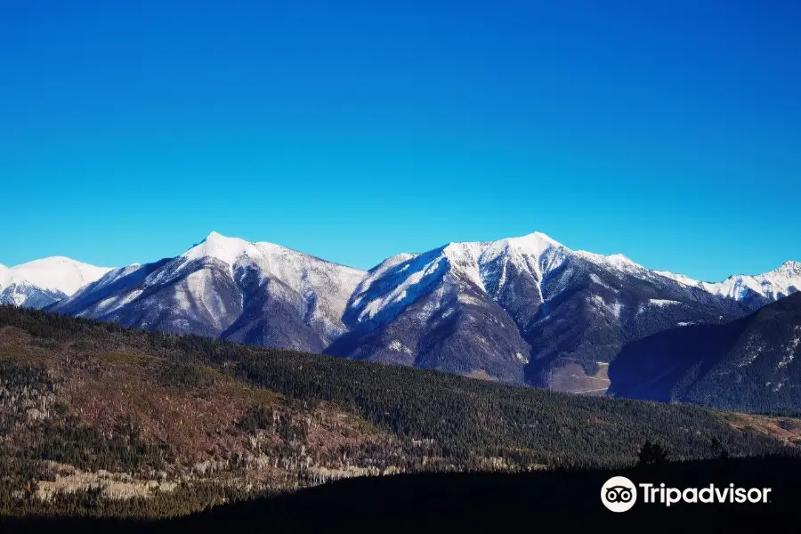 Kootenay Valley Viewpoint