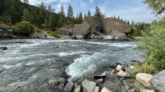 Riverside State Park - Bowl and Pitcher Area