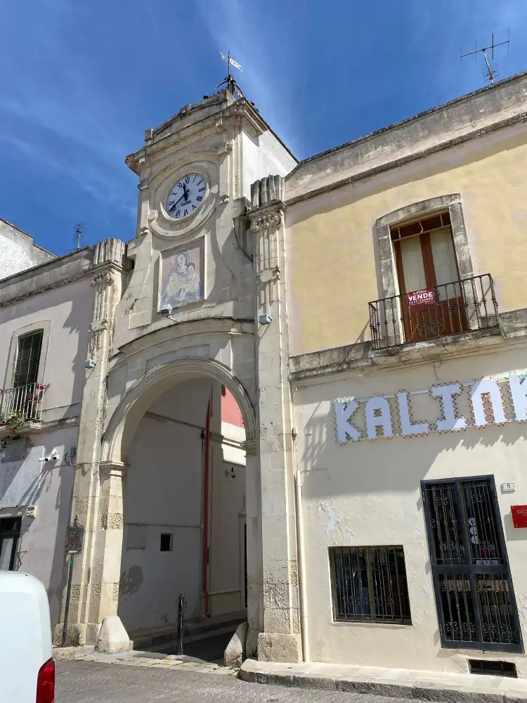 Hôtels à : Collepasso