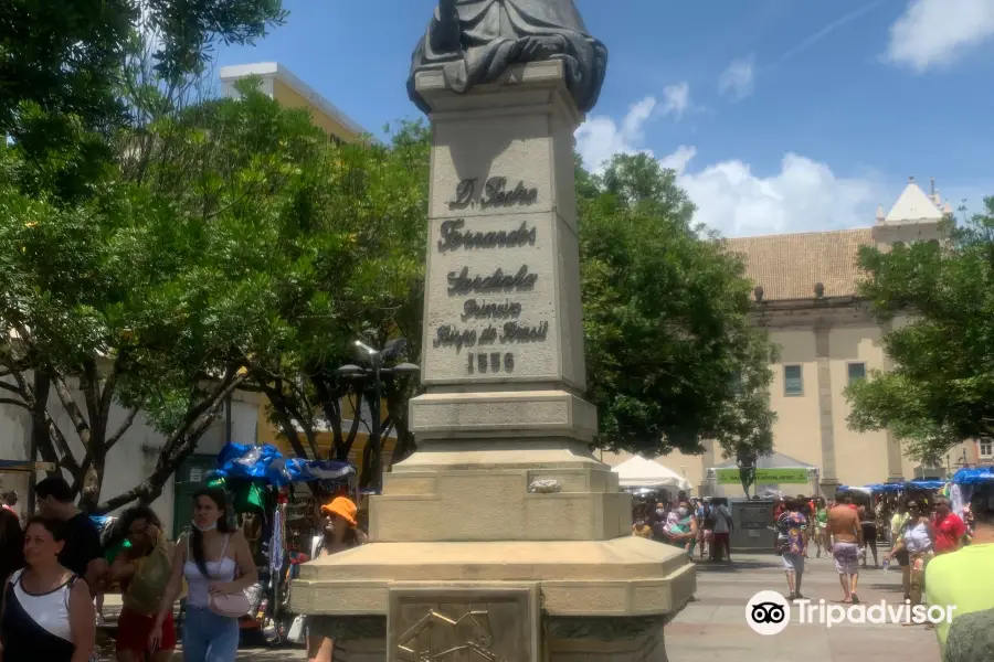 Estatua Dom Pedro Fernandes Sardinha