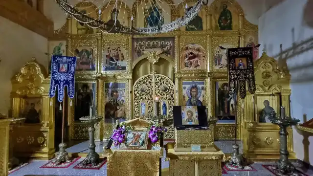 โรงแรมใกล้โบสถ์คริสต์เตียนออร์โธด็อกซ์แห่งเหล่านักบุญผู้ศักดิ์สิทธิ์ เมืองพัทยา