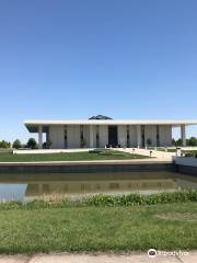 Stuhr Museum