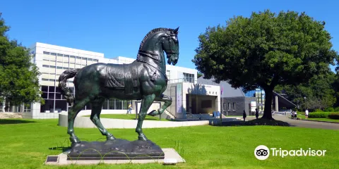 羣馬縣立近代美術館