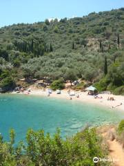 Sarakiniko Beach