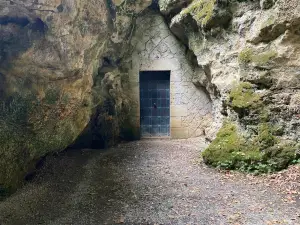 Grotte de Pair-non-Pair