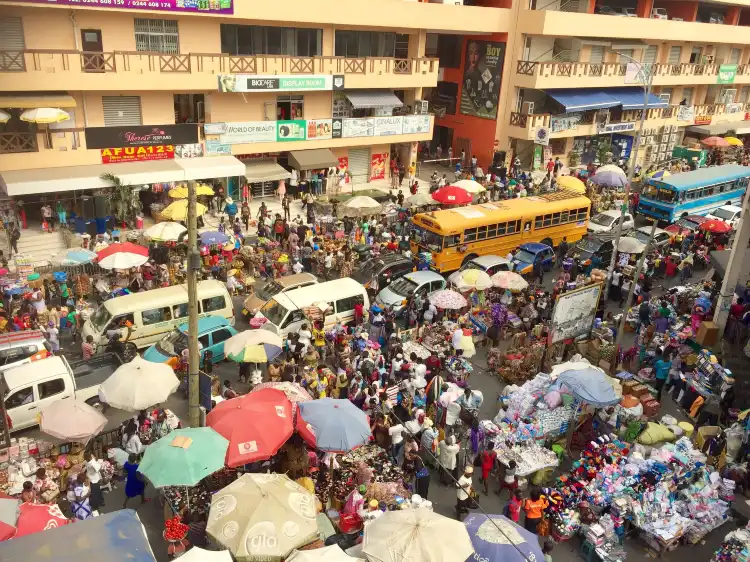 Hotels near Makola Market