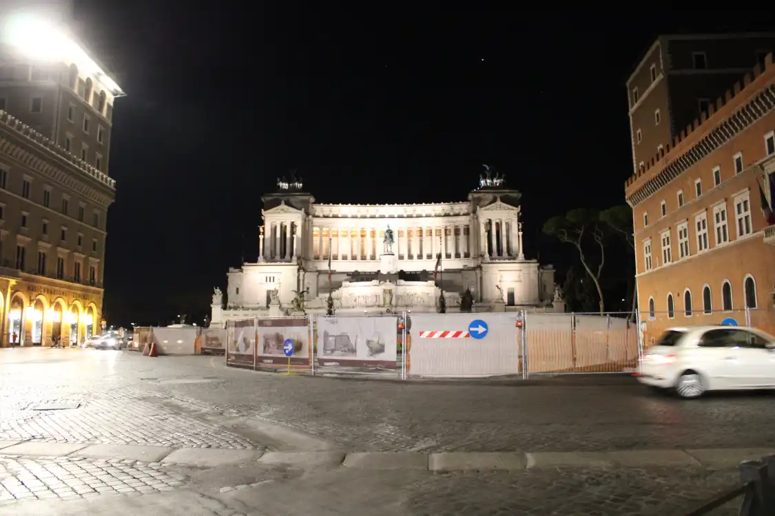 Hotels near Palazzo delle Assicurazioni Generali