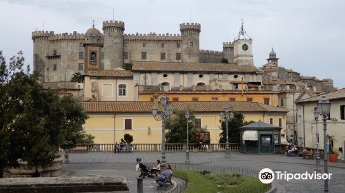 Piazza IV Novembre (Piazza del Comune)