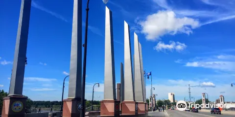 Veterans memorial bridge