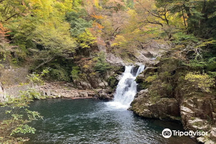 Sandandaki Falls