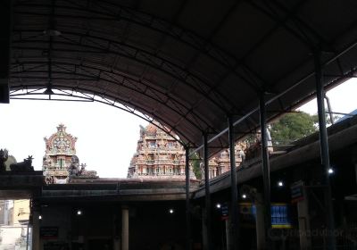 Inmaiyil Nanmai Tharuvar Temple