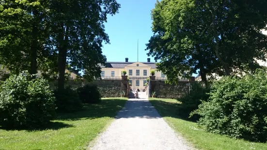 L?fstad Slott