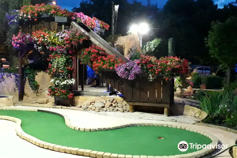 Mini Golf du plan d'eau d'Embrun