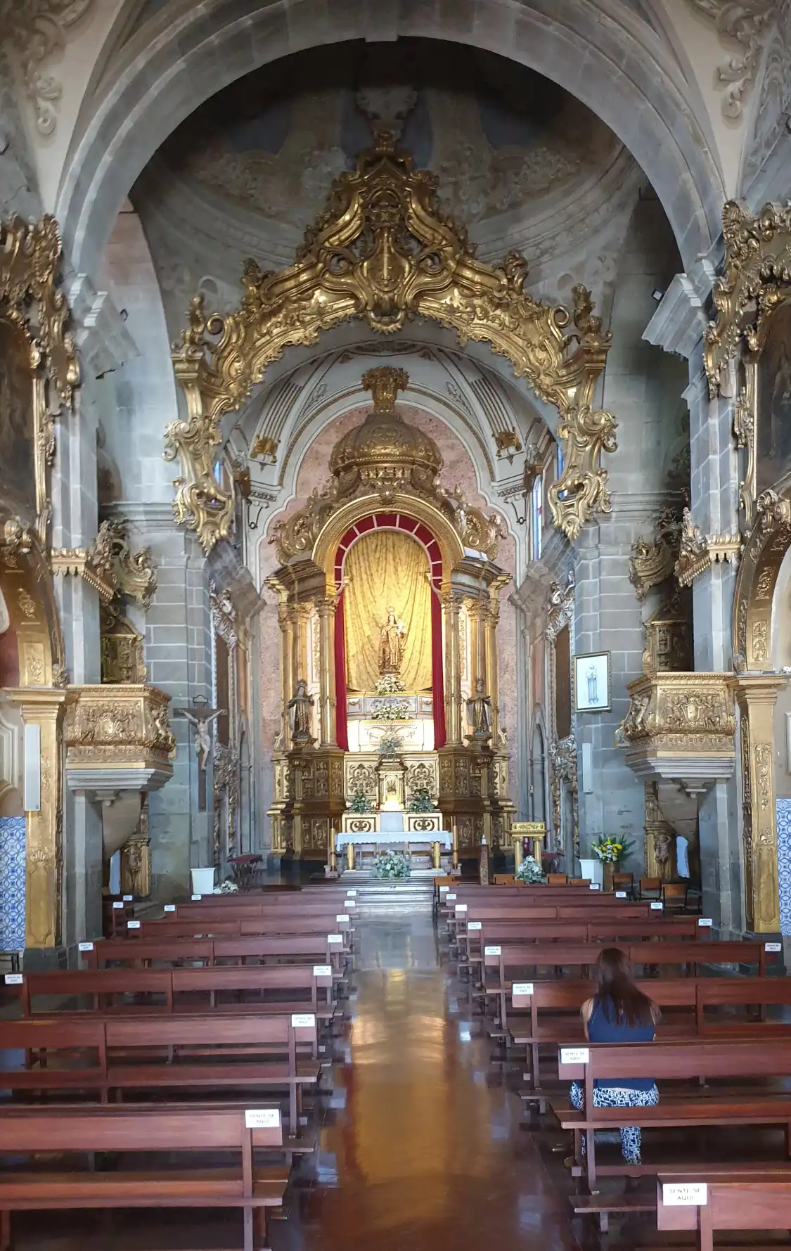 Hotels near Igreja do Carmo