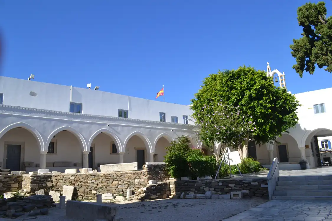 Hotels near Parikia Town