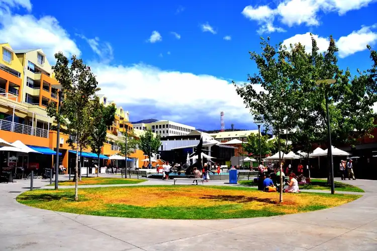 Hotels near Salamanca Square