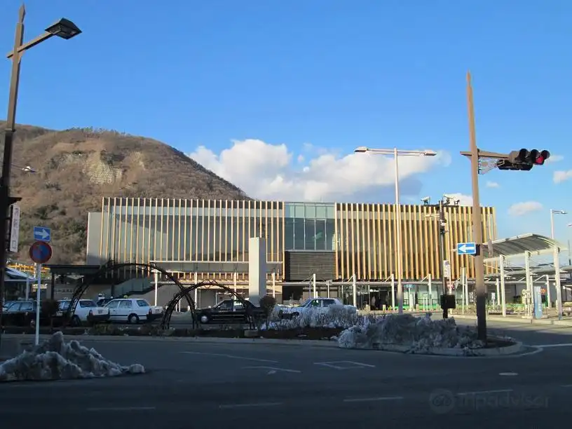石和温泉駅周辺のホテル