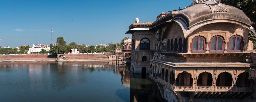 Deeg Palace