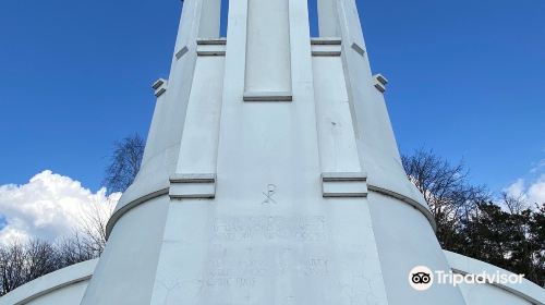 Three Crosses Monument