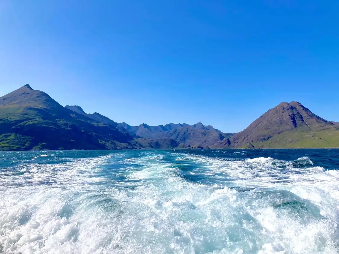 โรงแรมใกล้Loch Coruisk