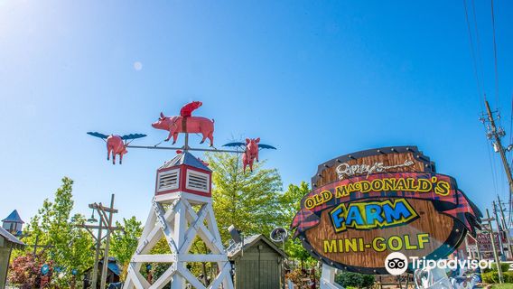 Ripley's Old MacDonald's Farm Mini Golf