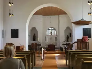 Dønnes Church