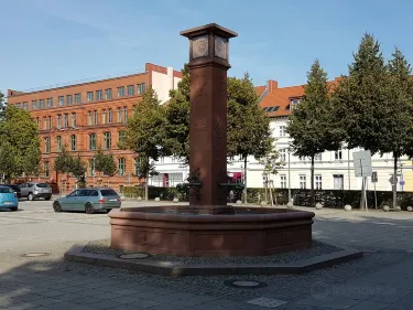 Uhren- und Jahreszeitenbrunnen