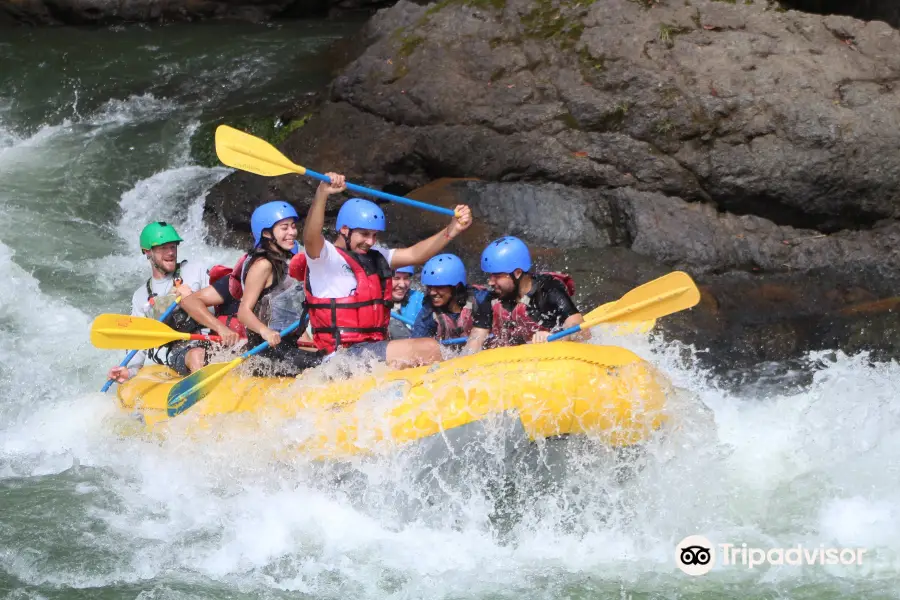 Adrenalina Rafting