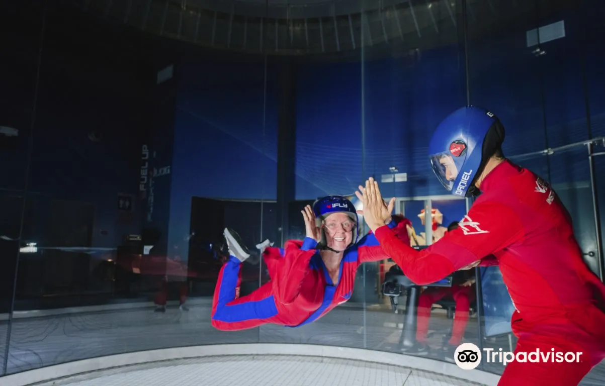 4_iFLY Indoor Skydiving - Loudoun