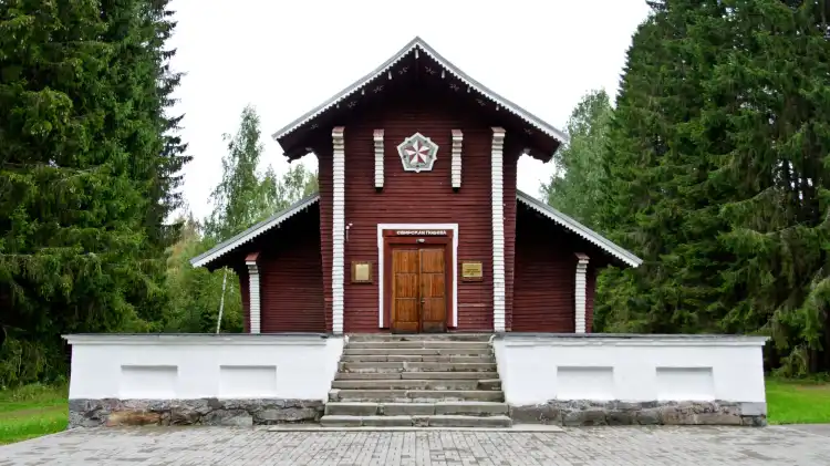 Отели в г. Лодейное Поле