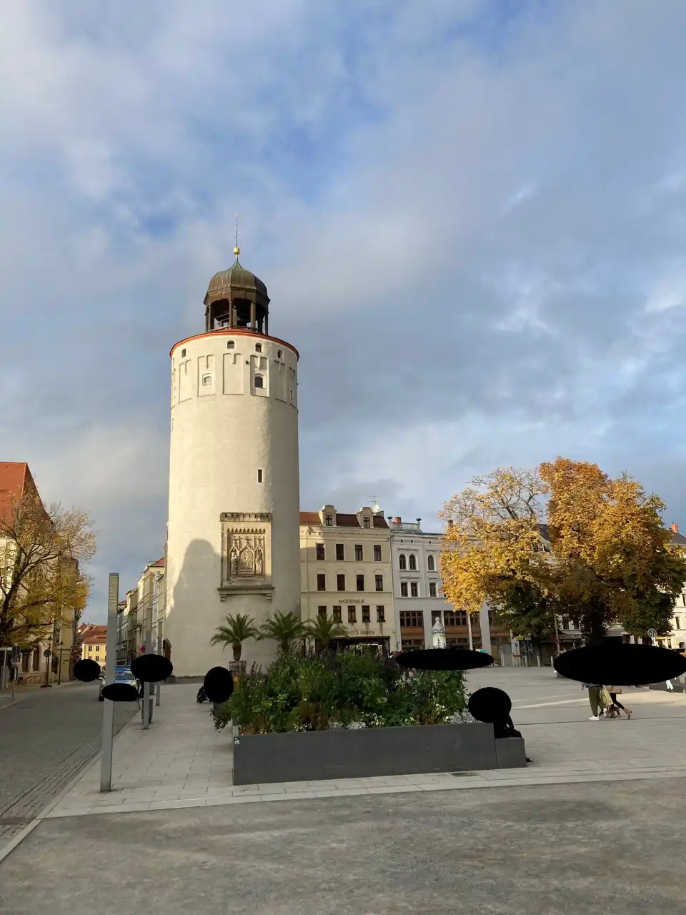 3_Thick Tower