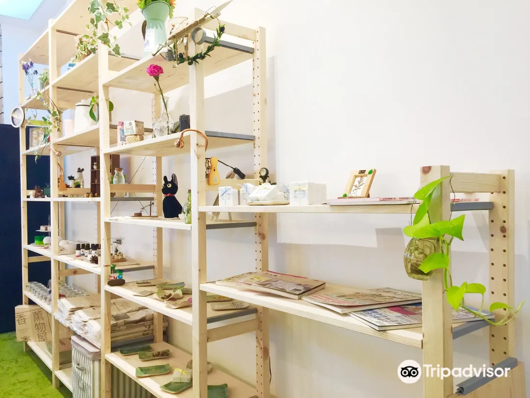 2_Sugar & Spice Soap Crafting Classes