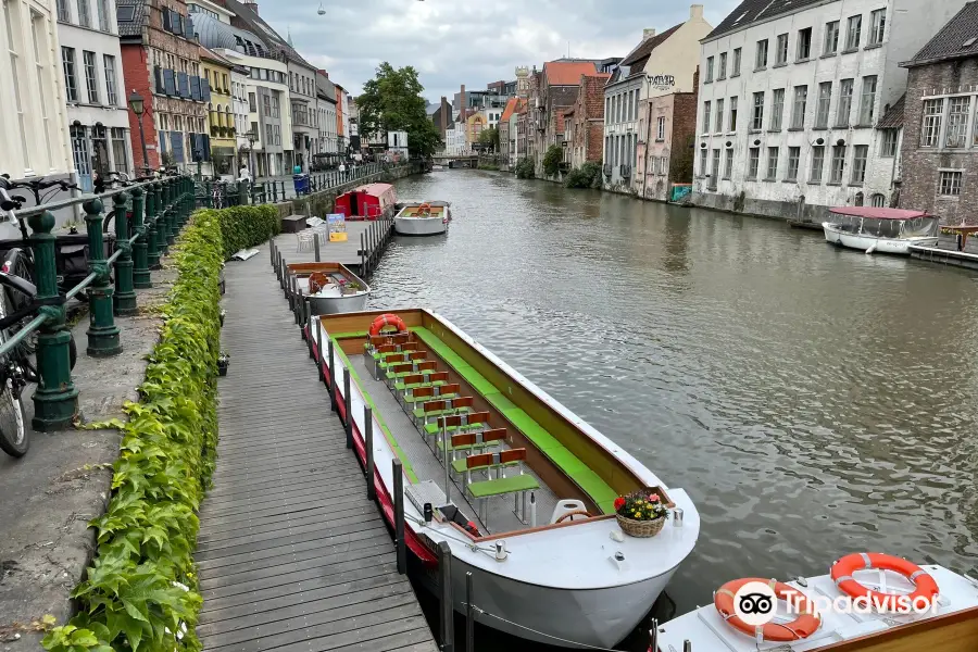 Boat in Gent