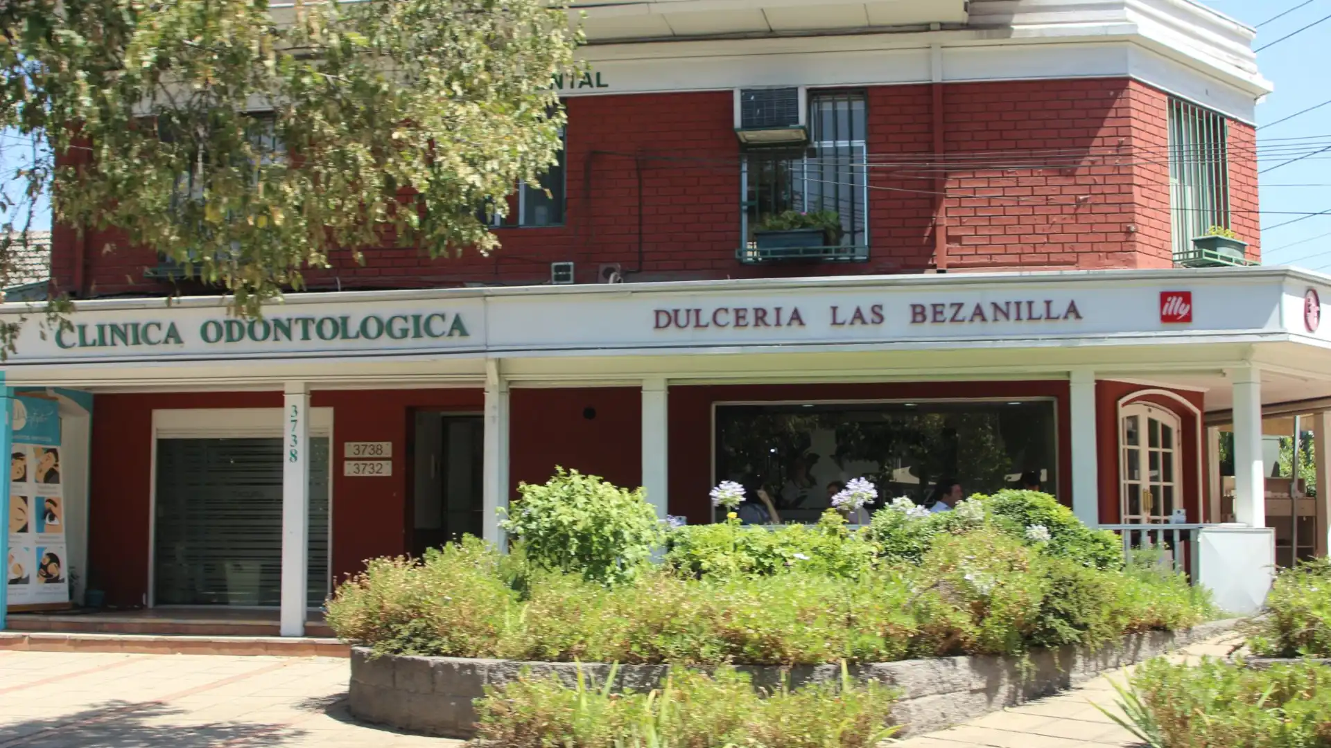 Hotels near Vitacura