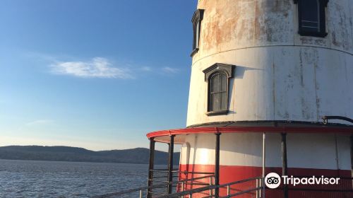 The Tarrytown Lighthouse