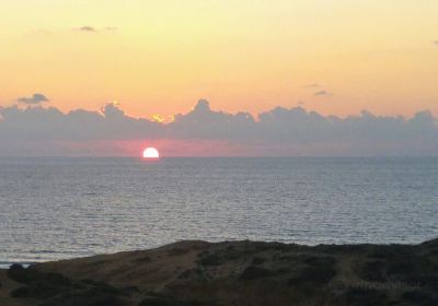 Poleg Beach