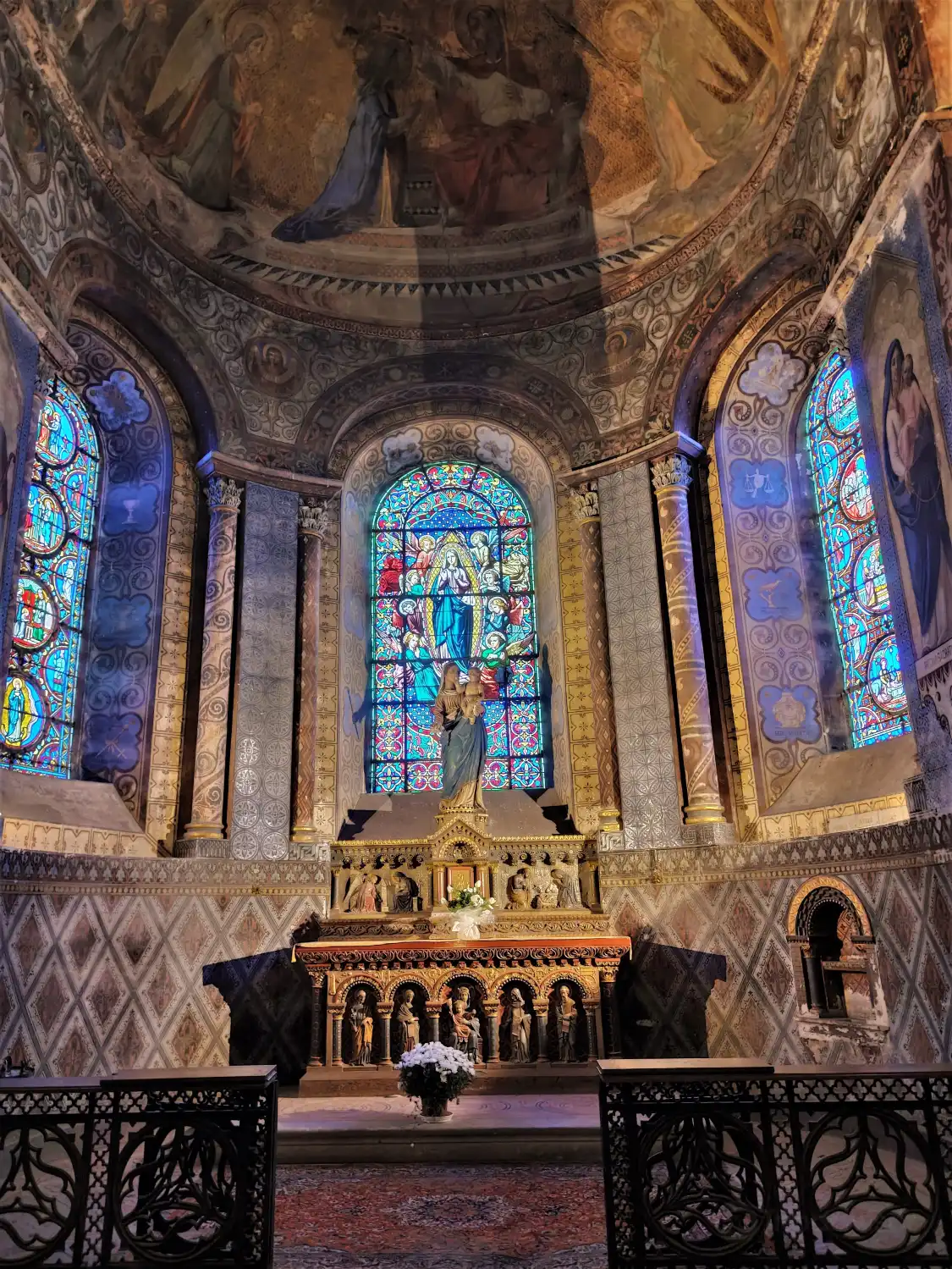 Các khách sạn gần Church of Sainte-Radegonde