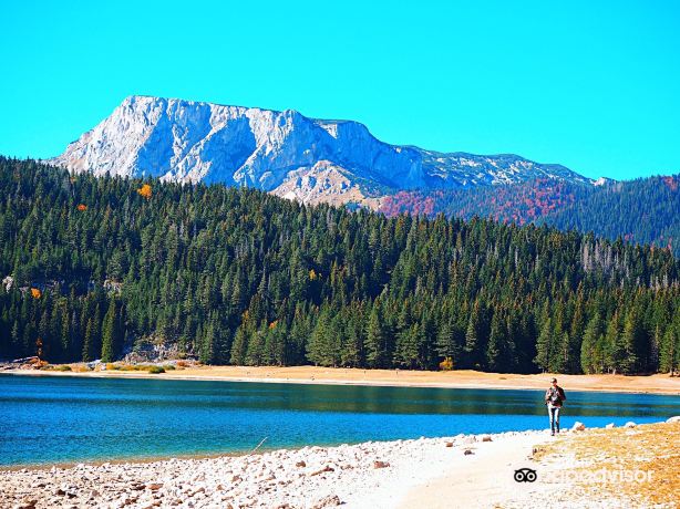 Crno Lake