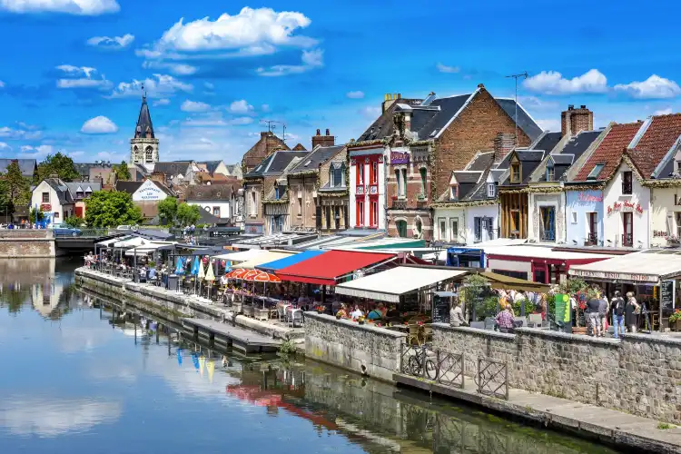 Hotels near St-Leu