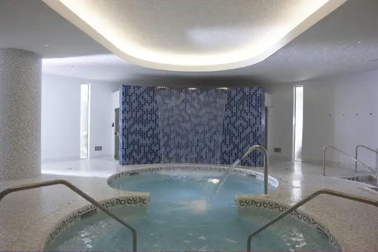 Hotels near Kohler Waters Spa at Burr Ridge