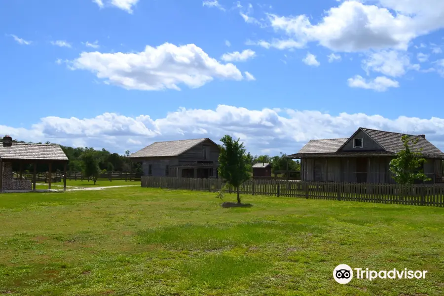 Osceola History - Pioneer Village