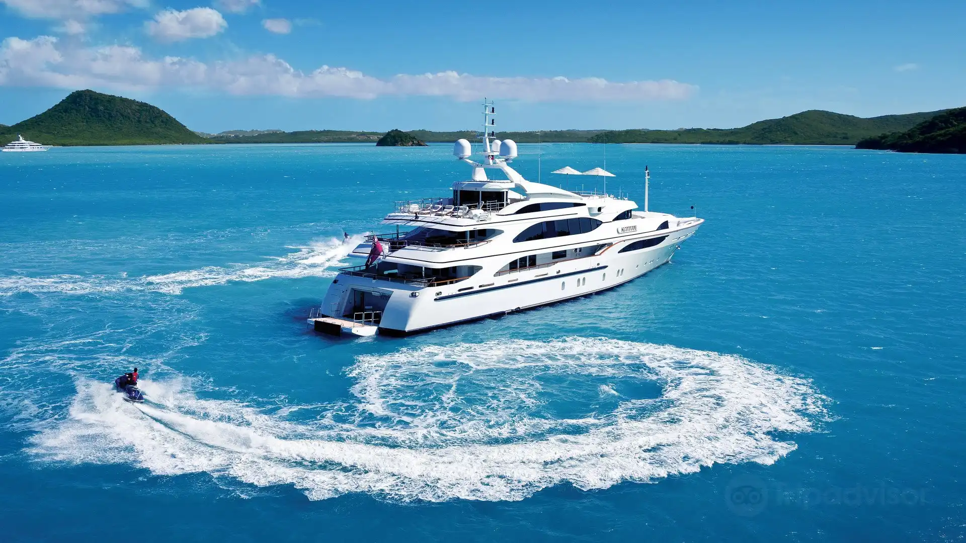 Hotels near Oceania Yachts & Marine