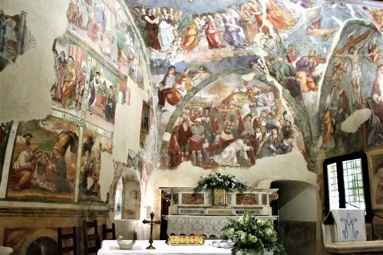 Hotels in Paganica