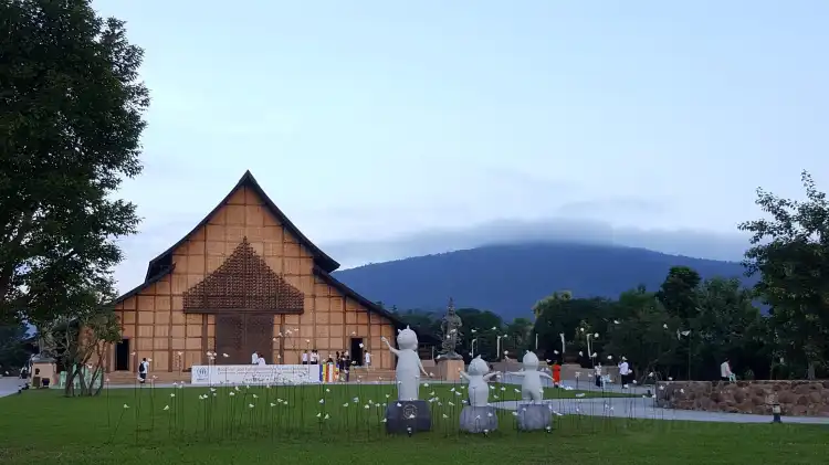 Hôtels à : Huai Sak