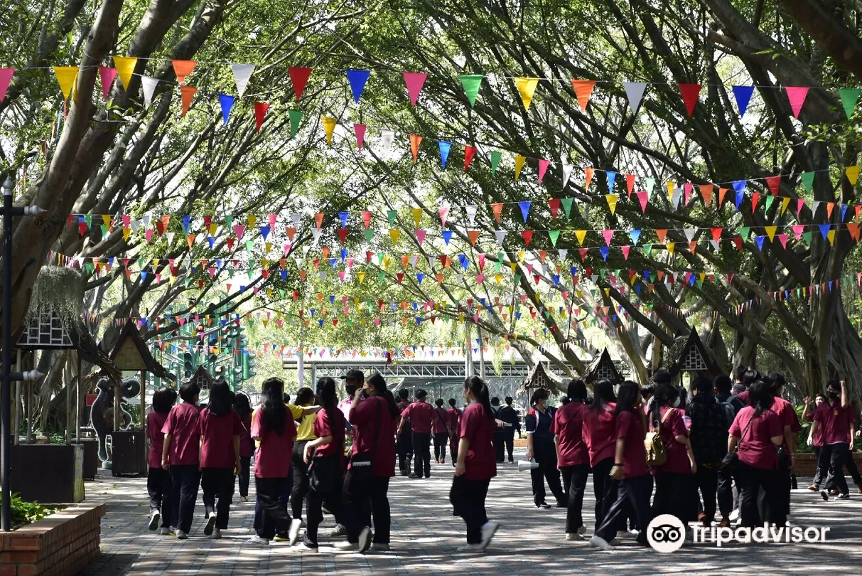 1_Samphran Elephant Ground And Zoo