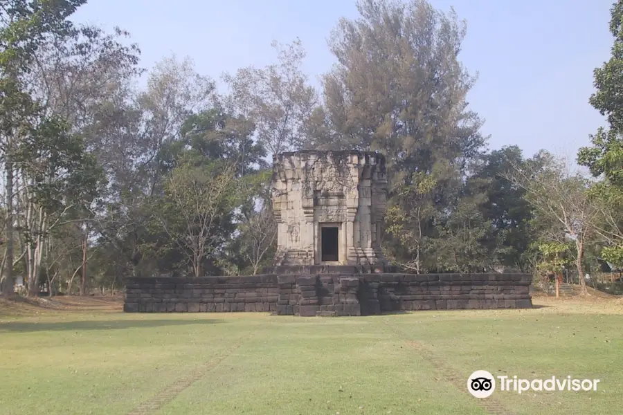 Prasat Ban Pluang