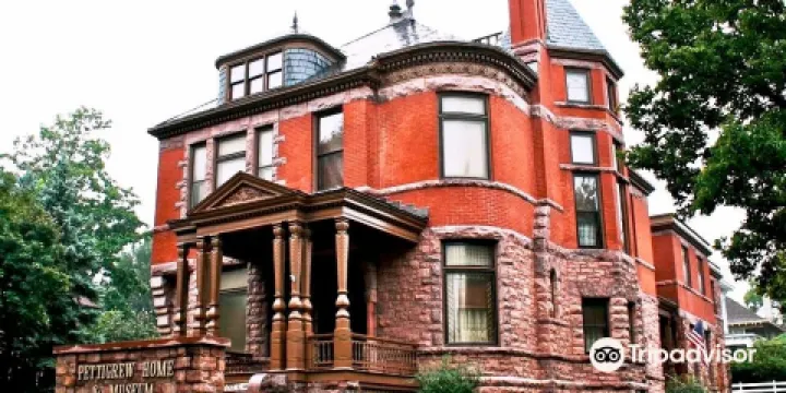 Pettigrew Home & Museum