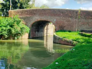 Caen Hill Locks