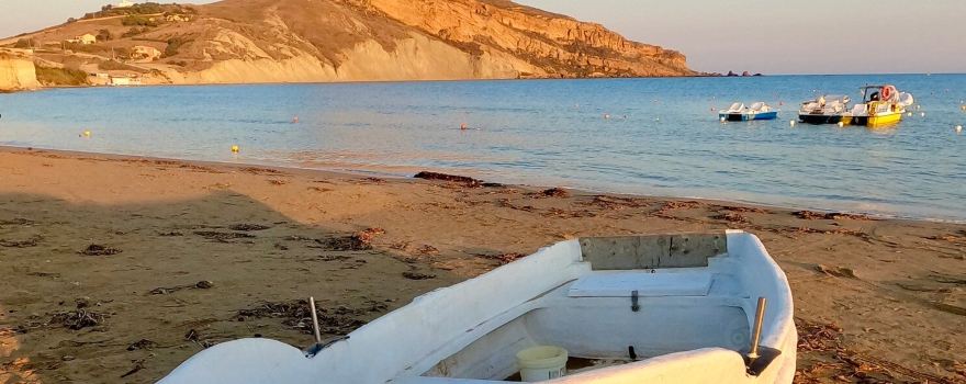 Giallonardo: Baia Delle Sirene